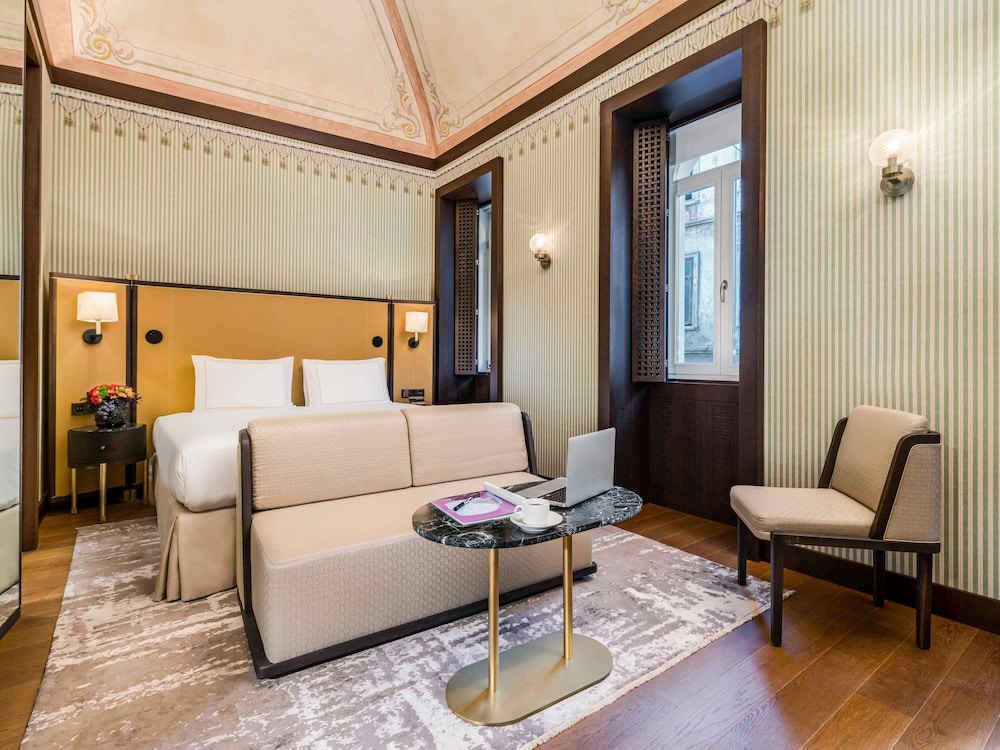 Habitación Superior con cama king size y vistas a Gálata del hotel The Galata Istanbul - MGallery. Foto 4