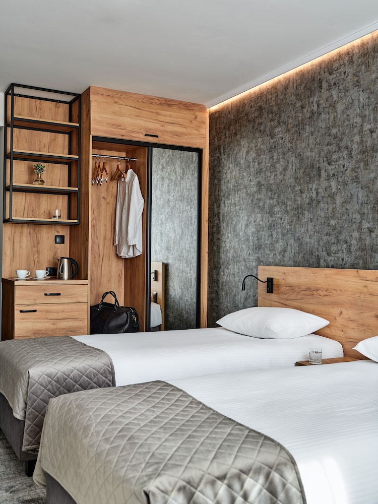 Habitación estándar con 2 camas individuales del hotel 1891 Garni. Foto 4