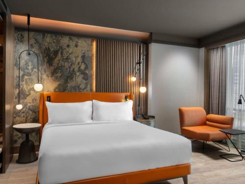 Suite Panorámica del hotel Mövenpick Hotel Istanbul Marmara Sea. Foto 3