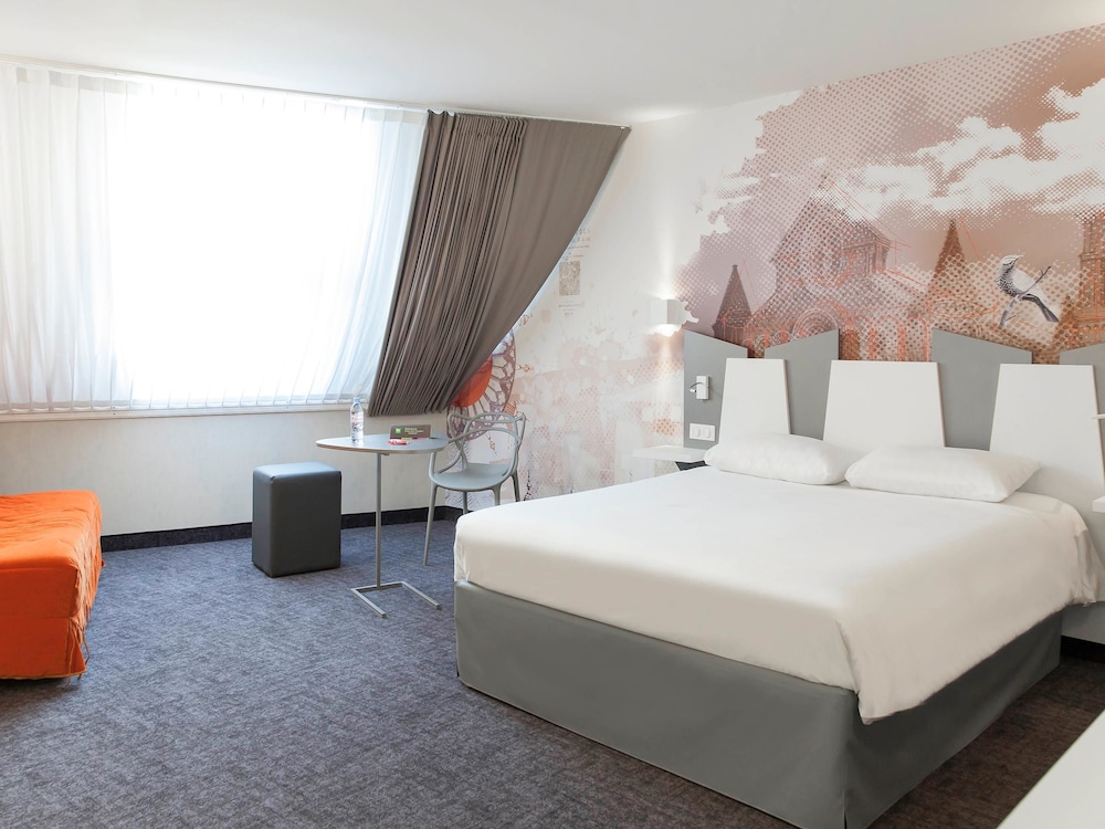 Habitación Doble del hotel Ibis Styles Poitiers Centre. Foto 9