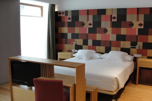 Habitación Doble con vistas a la montaña - 1 o 2 camas del hotel Continental Balneario de Panticosa. Foto 1