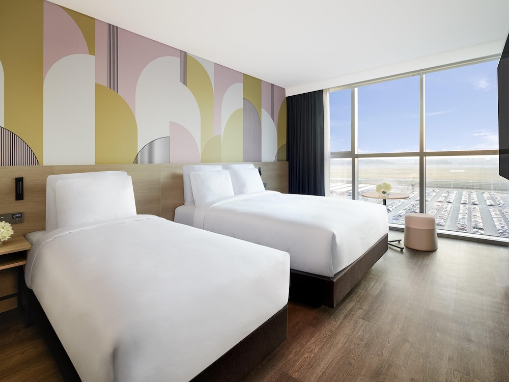 Suite Superior con 1 cama doble y 1 cama individual del hotel ibis Styles Ambassador Incheon Airport T2