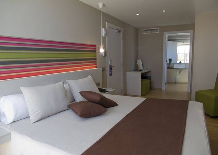 Habitación doble Superior del hotel Alegria Plaza Paris. Foto 3