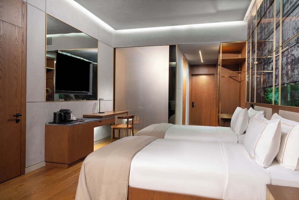 Habitación Familiar Premium, 2 habitaciones, vistas parciales al mar (Nickelodeon Play Access) del hotel Rixos Tersane Istanbul. Foto 3