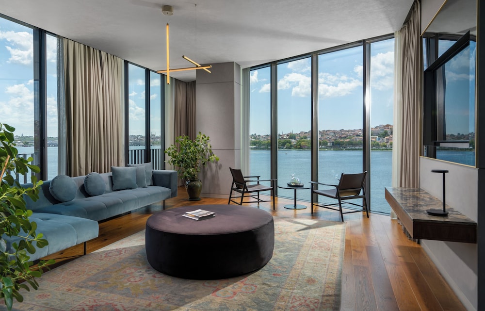 Suite ejecutiva, 1 habitación, terraza, vistas al mar (Complimentary Butler Service) del hotel Rixos Tersane Istanbul. Foto 1