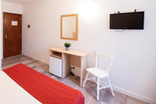 Habitación Deluxe - 1 cama grande del hotel Apartamentos Villa Gomera. Foto 17