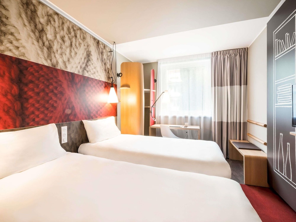 Habitación con dos camas individuales para 1 o 2 personas del hotel Ibis Gdansk Stare Miasto