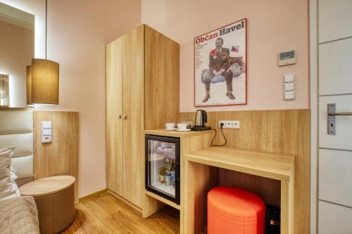 Habitación Doble Confort con balcón del hotel Salvator Boutique. Foto 4