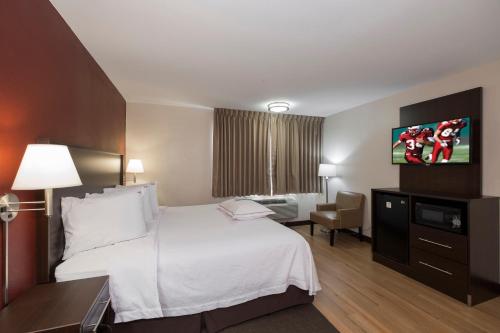 Habitación Premium con cama extragrande - no fumadores del hotel Red Roof Inn PLUS+ Poughkeepsie