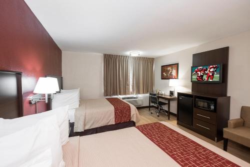Habitación Superior con 2 camas grandes - No fumadores del hotel Red Roof Inn PLUS+ Poughkeepsie. Foto 4
