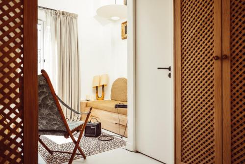 Suite Dúplex con balcón del hotel Monsieur Aristide. Foto 3