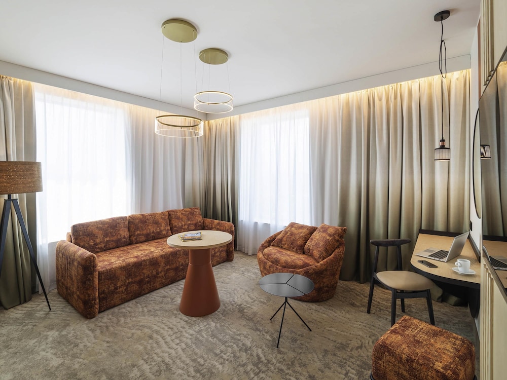 Suite Junior con zona de estar - 1 cama doble del hotel Mercure Katowice Centrum
