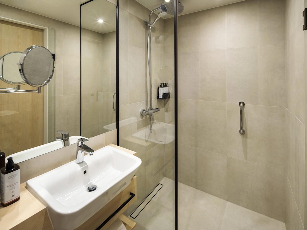Habitación Clásica - 2 camas individuales del hotel Mercure Katowice Centrum. Foto 3