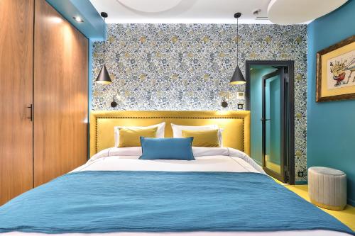 Habitación Deluxe Montmartre del hotel 33 Marbeuf. Foto 1