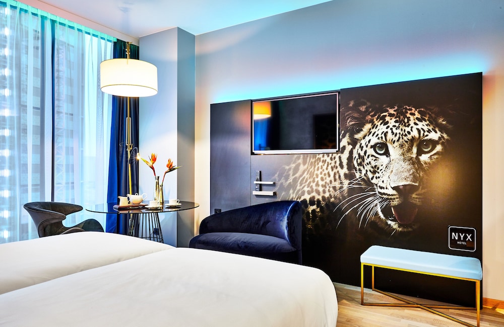 Habitación Confort (Down To Earth) del hotel NYX Warsaw by Leonardo. Foto 2