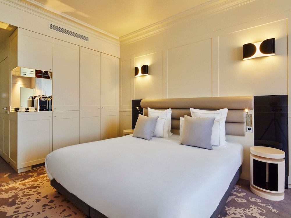 Habitación Deluxe, 1 cama doble del hotel La Licorne and Spa Troyes MGallery