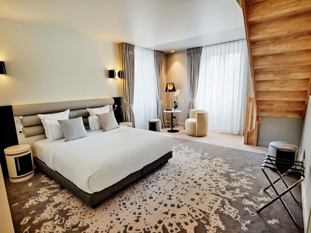 Dúplex, 1 cama de matrimonio grande con sofá cama (Suite) del hotel La Licorne and Spa Troyes MGallery