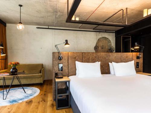 Suite Junior del hotel The Bridge Wroclaw - MGallery. Foto 1