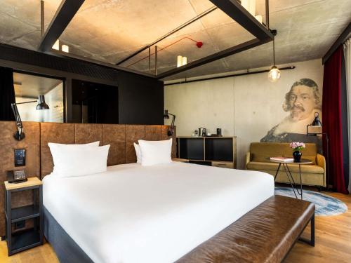 Suite Junior del hotel The Bridge Wroclaw - MGallery. Foto 8