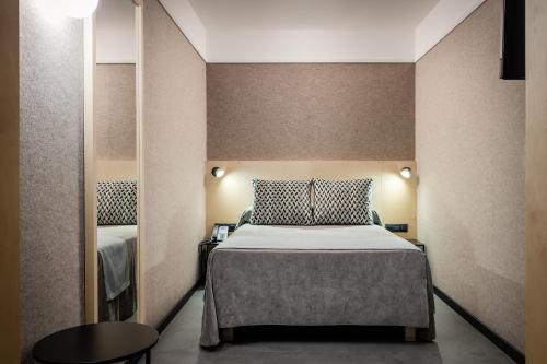 Habitación Doble Estándar - 1 o 2 camas del hotel Raval House. Foto 11