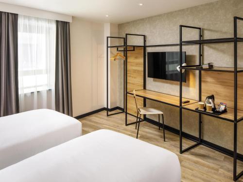 Habitación Twin Accesible del hotel ibis London Sutton Point. Foto 4