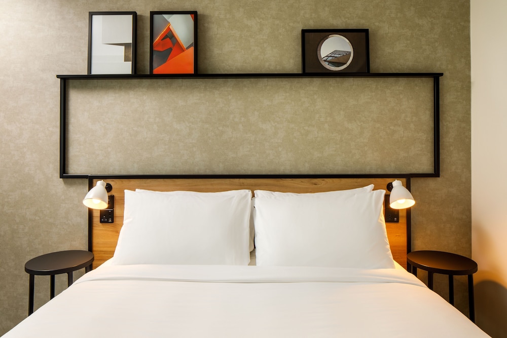 Habitación Familiar del hotel ibis London Sutton Point. Foto 1