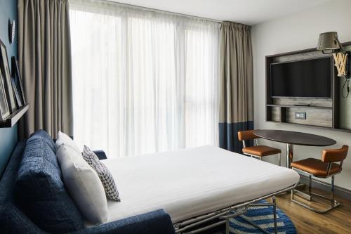 Suite de 1 dormitorio del hotel Residence Inn by Marriott London Bridge. Foto 2