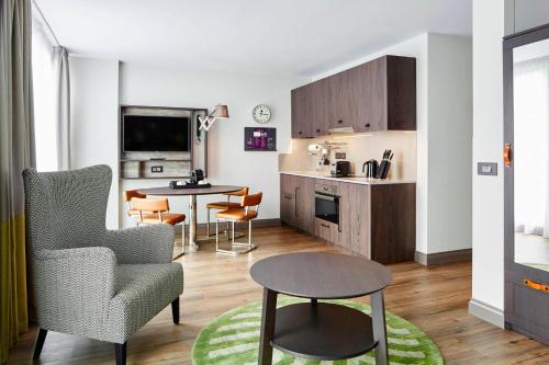 Suite estudio Deluxe del hotel Residence Inn by Marriott London Bridge. Foto 6
