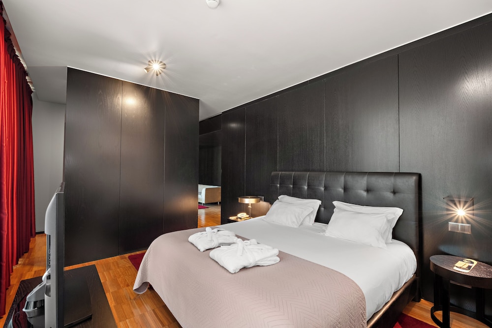 Habitación familiar del hotel Axis Viana Business and Spa. Foto 2