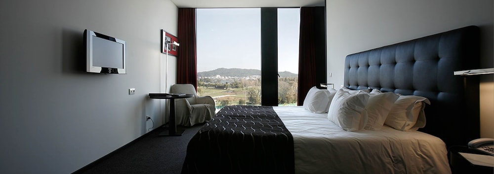 Habitación doble, vistas al río del hotel Axis Viana Business and Spa. Foto 4