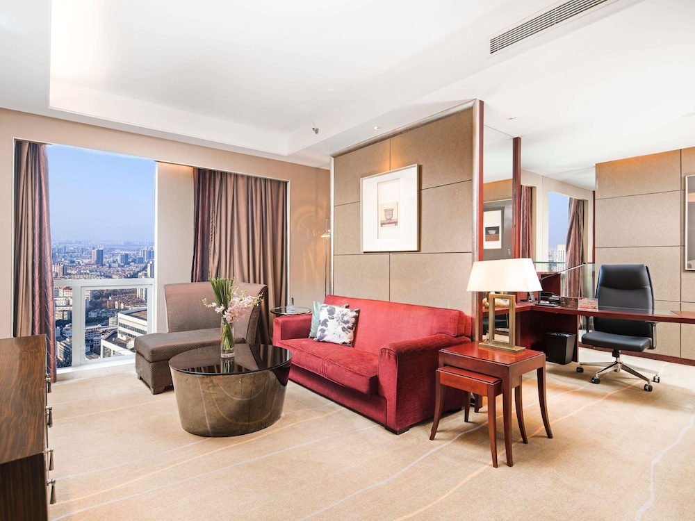 Suite Club Sofitel, 1 Cama Queen Size, Vistas a la Ciudad del hotel Sofitel Nanjing Galaxy Suning. Foto 7