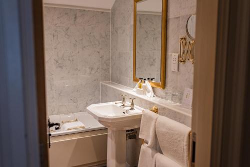 Habitación Doble Superior del hotel Red Lion, Hillingdon. Foto 15