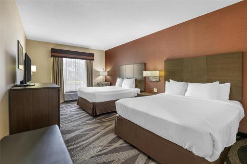 Habitación con 2 camas grandes - No fumadores del hotel Best Western Plus University Inn. Foto 4