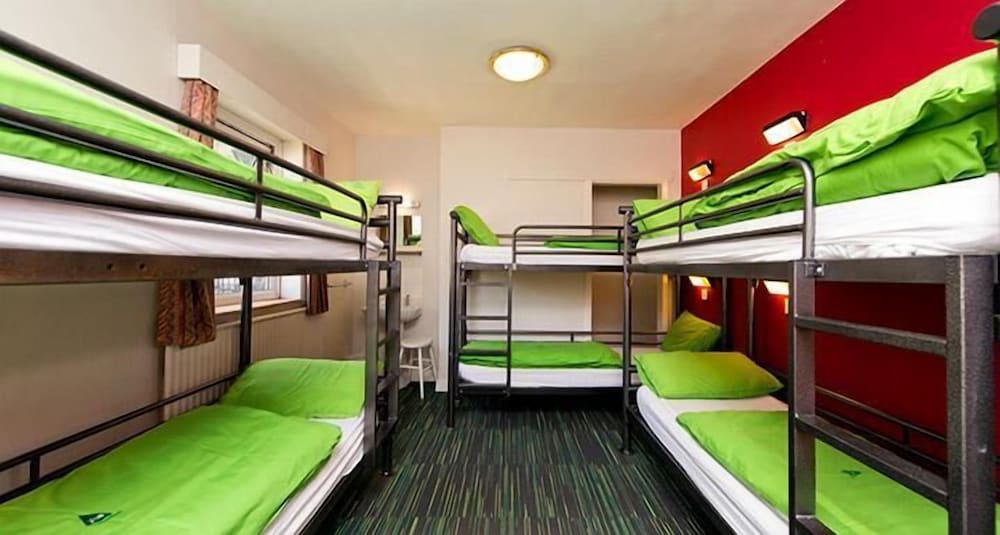 Dormitorio compartido, solo para mujeres (Sleeps 6) del hotel Yha London Thameside