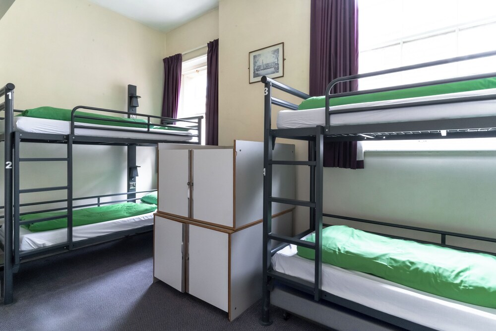 Habitación privada (6 camas) del hotel Yha London St Paul's - Hostel. Foto 4