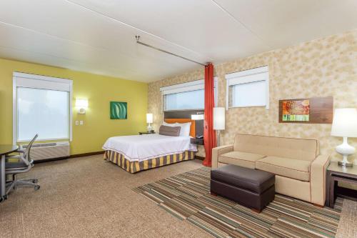 Estudio con cama grande - Adaptada para personas con movilidad reducida o con discapacidad auditiva del hotel Home2 Suites By Hilton Albany Wolf Rd. Foto 2
