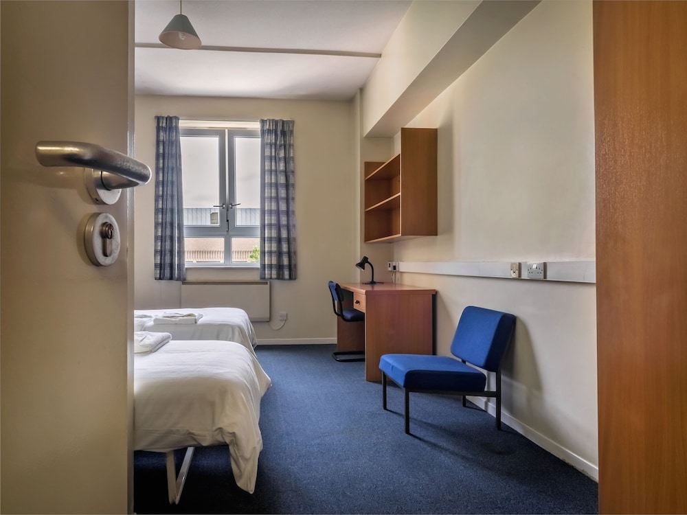 Habitación básica con 2 camas individuales, 2 camas individuales del hotel Lse Bankside House - Campus Accommodation. Foto 4