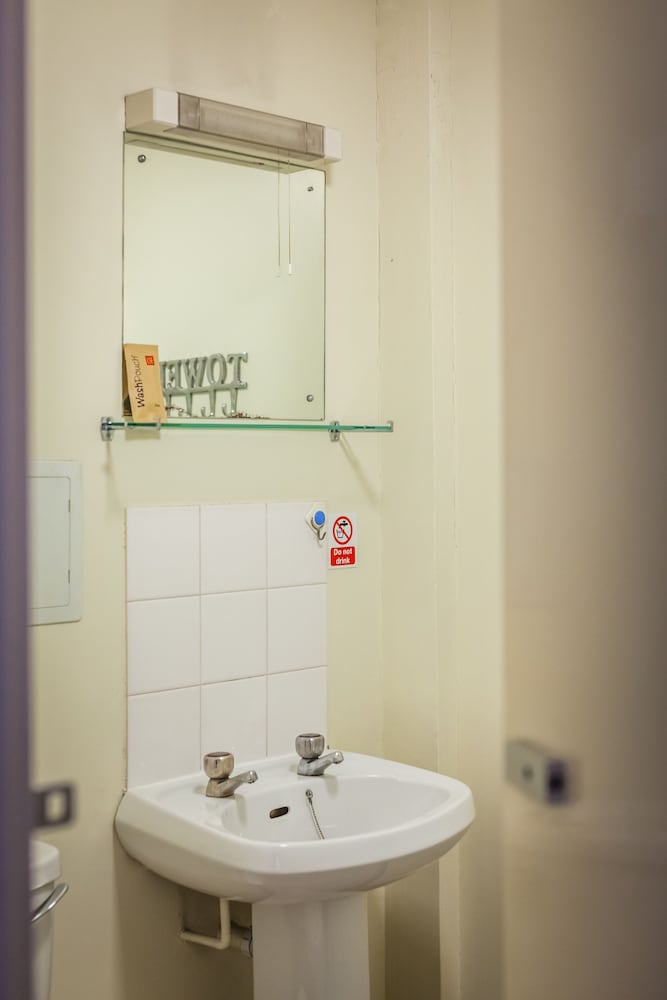 Habitación individual básica, 1 cama individual, baño compartido del hotel Lse Bankside House - Campus Accommodation. Foto 5