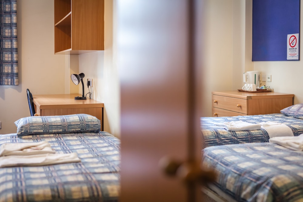 Habitación cuádruple básica, varias camas del hotel Lse Bankside House - Campus Accommodation