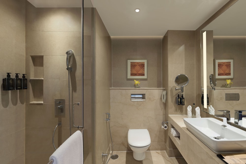 Habitación Superior con 2 camas individuales del hotel Grand Mercure Agra. Foto 6