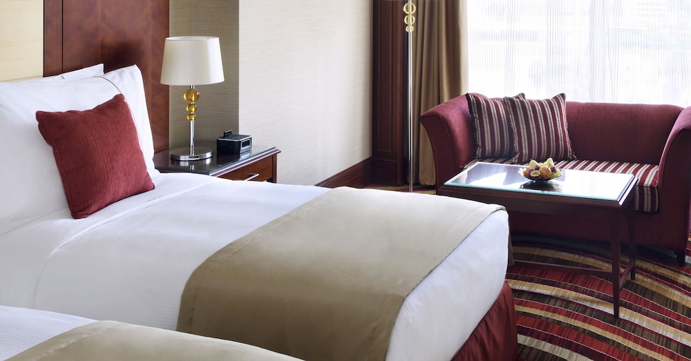 Habitación superior con 2 camas individuales, 2 camas individuales del hotel Mövenpick City Star Jeddah. Foto 1