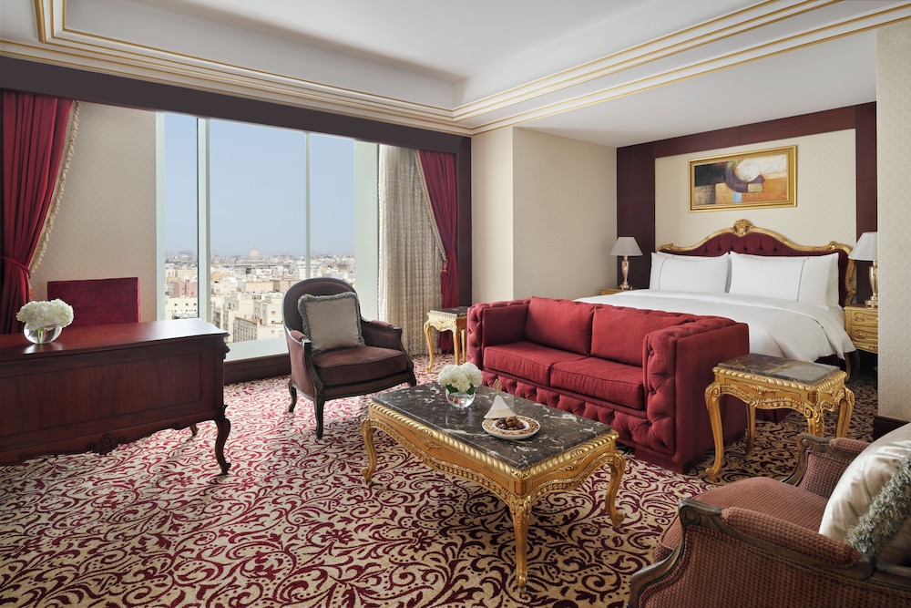 Suite Royal del hotel Mövenpick City Star Jeddah