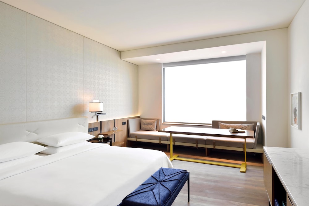 Suite, 1 cama de matrimonio grande (Andaz) del hotel Andaz Delhi - A Concept By Hyatt. Foto 1