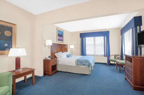 Habitación adaptada para personas de movilidad reducida - No fumadores - Cama extragrande del hotel Wingate By Wyndham Ellicottville