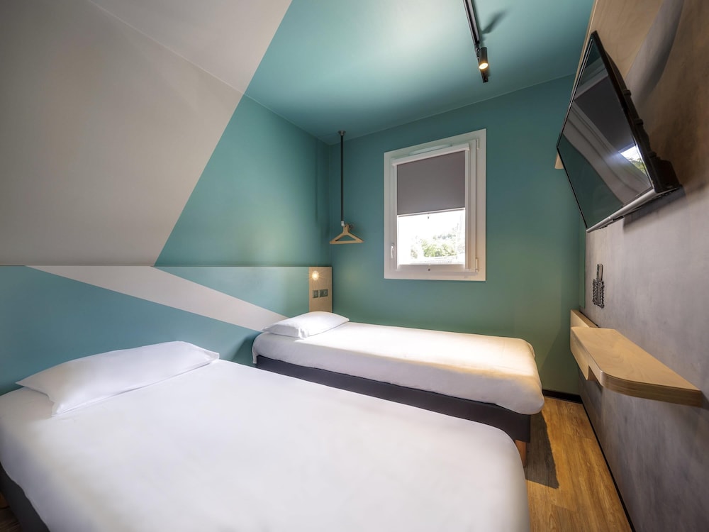 Habitación estándar con 2 camas individuales del hotel Ibis Budget Forbach Centre. Foto 4