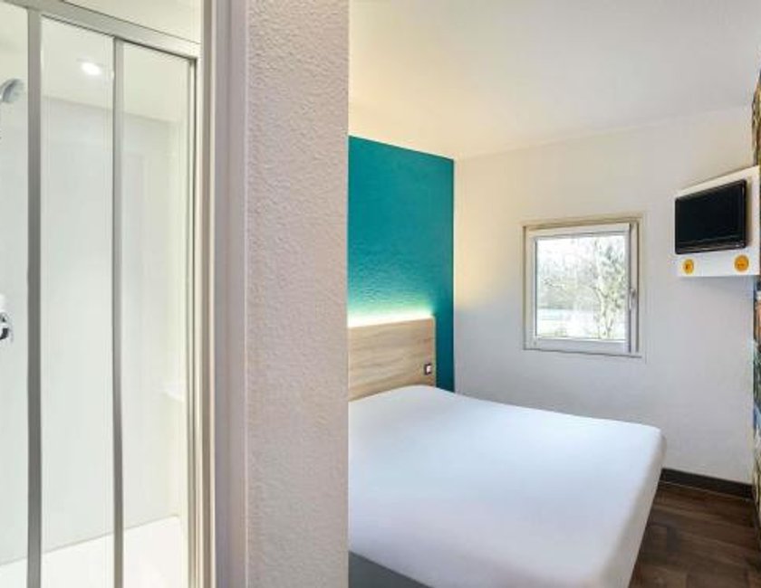 Habitación Cabrio con baño privado del hotel Hotelf1 Toulon Est La Valette. Foto 2