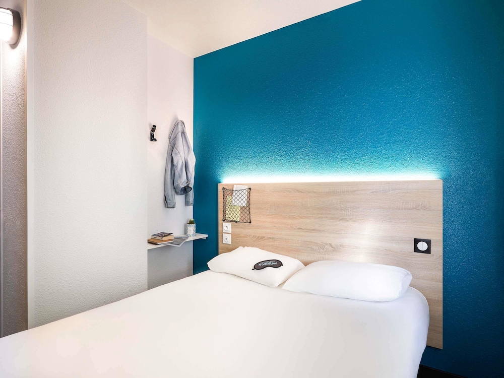 Habitación Cabrio con baño privado. Novedad #ontheroad del hotel Hotelf1 Toulon Est La Valette. Foto 5