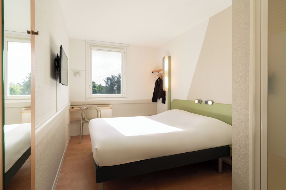 Habitación doble 1 Cama doble del hotel Ibis Budget Tours Nord. Foto 2
