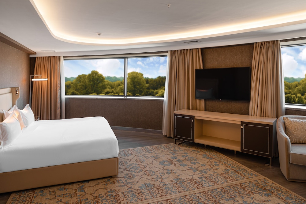 Apartamento, 2 camas dobles (1 Double and 2 Single beds) del hotel Mövenpick Samarkand. Foto 2