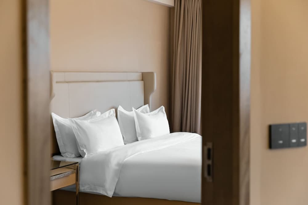 Suite, 1 cama doble del hotel Mövenpick Samarkand. Foto 3